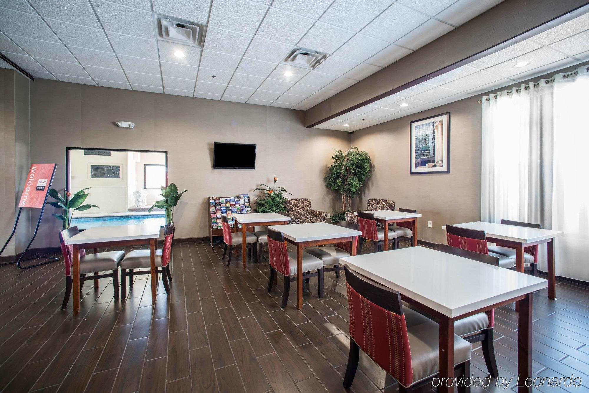 Comfort Inn&Suites St. Louis-Hazelwood Exterior foto