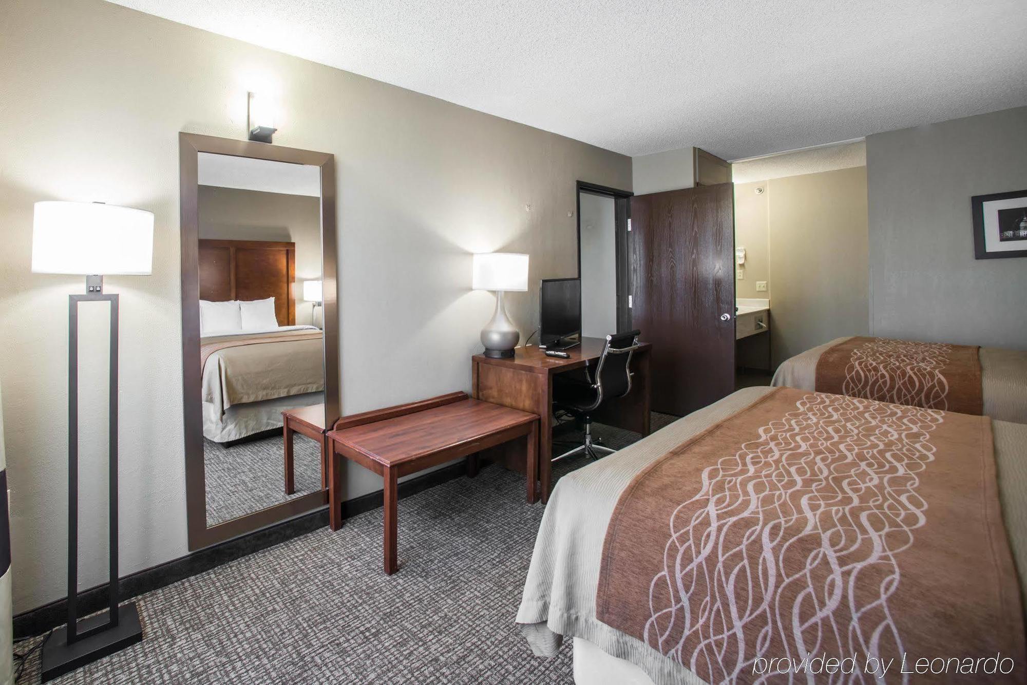 Comfort Inn&Suites St. Louis-Hazelwood Exterior foto